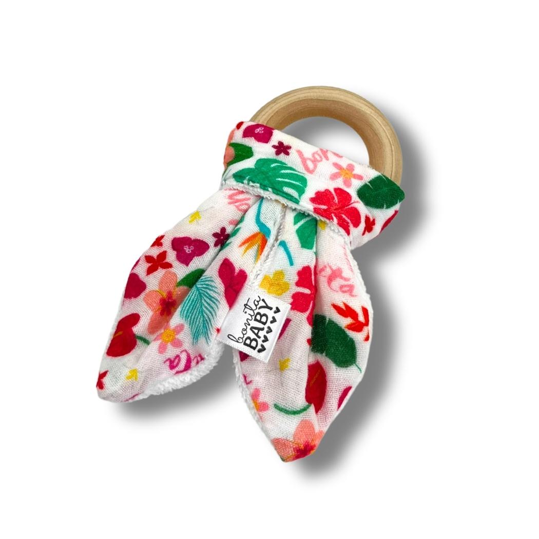 Wooden Teether Bonita Flores